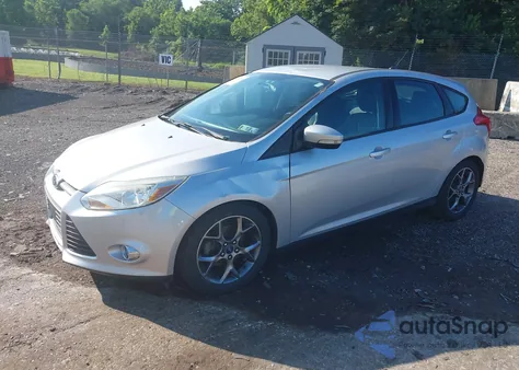 2014 Ford Focus Se z USA, uszkodzony, nr VIN 1FADP3K24EL202140